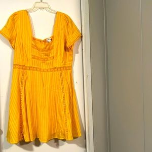 Forever 21 short sleeve dress for women with built in lining. Plus size 2X